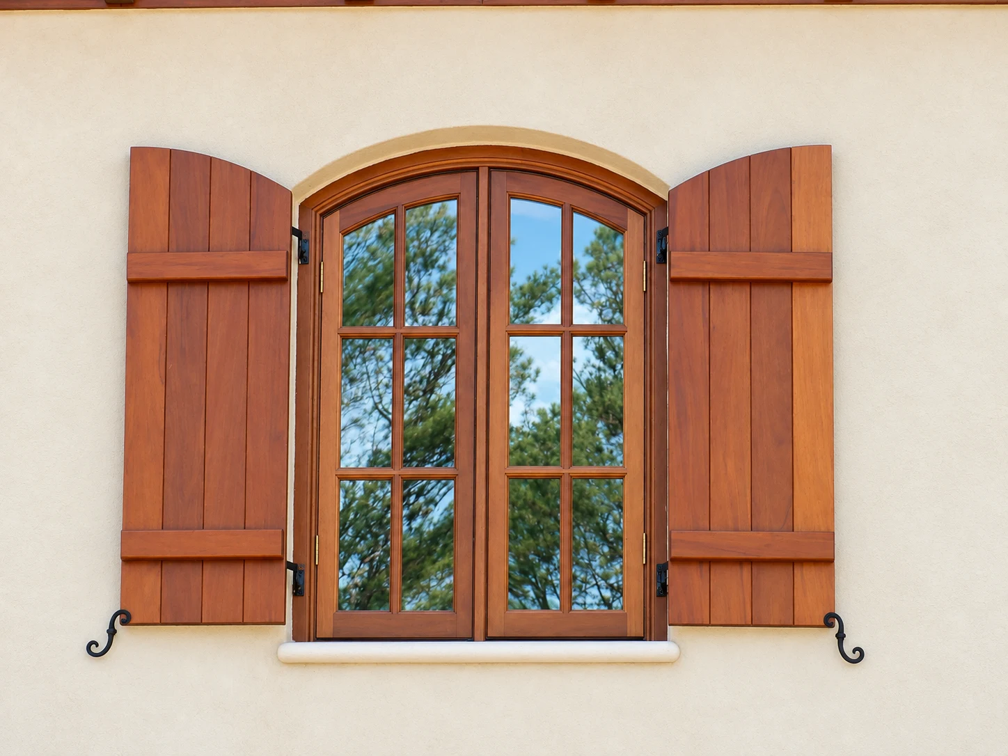 Emerson Estate, arched window
